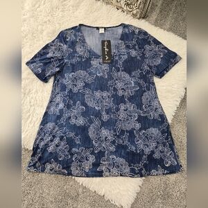 Sophie A Floral Short Sleeve Tunic Top. Size XL. New.